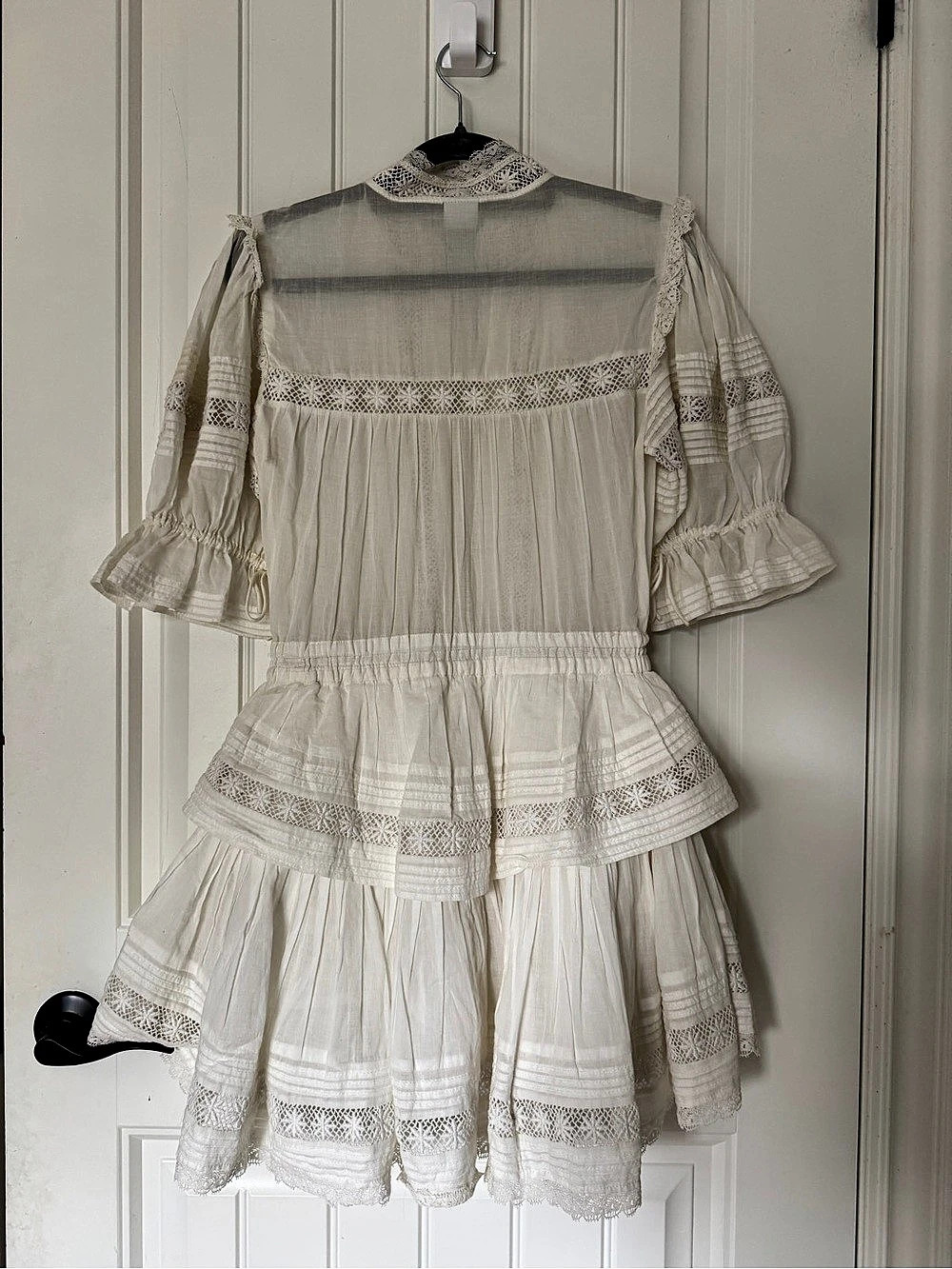 ARITZIA SUNDAY BEST Lace Trim Tiered Mini Dress in White Size XS - Picture 2 of 9